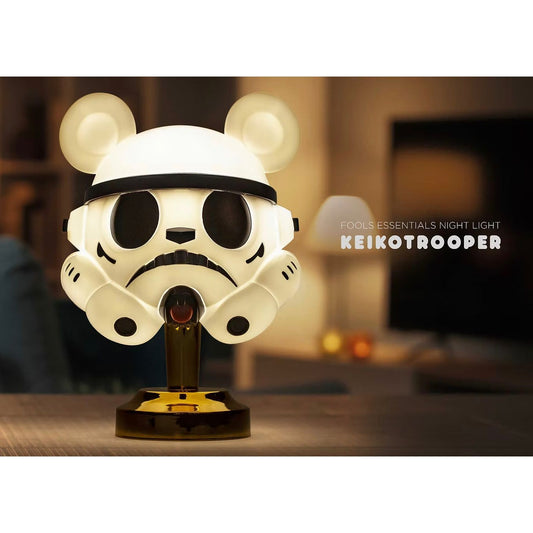 Lampe Keikotrooper – Fools Paradise x ZCWO – figurine lumineuse panda stormtrooper sur socle doré