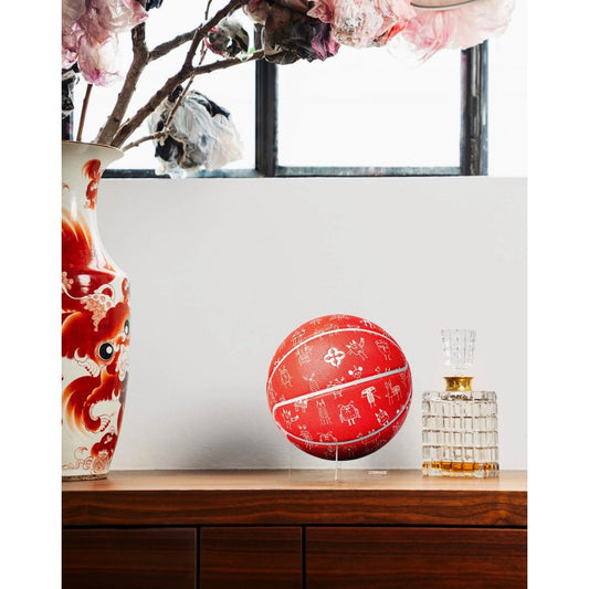 ballon rouge design Comrade Berlin Valeurs Aberrantes avec dessins blancs