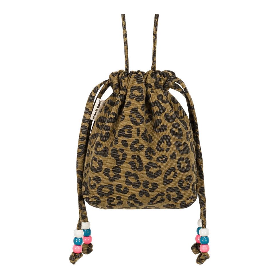 sac Billie Rose in April Graou Olive porté en bandoulière, imprimé léopard vert