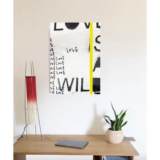 affiche Love is a Wild Animal par Hélène Lelimouzin avec typographie noire sur fond blanc et bande jaune