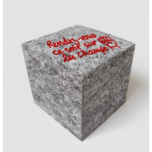 Bloc-notes Pavé Mai 68 imitation pierre – 800 feuilles – Atypyk