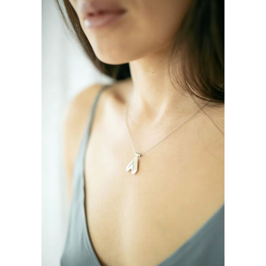 Collier Beatriz Favres – cœur inversé en argent massif, taille moyenne