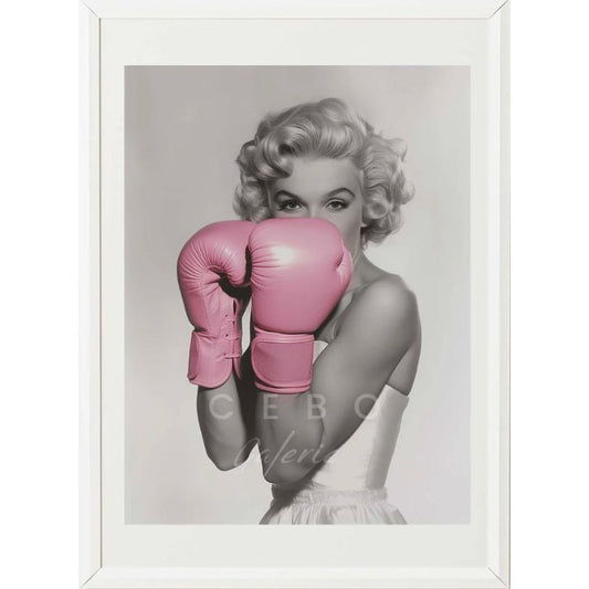 Affiche "Combat de Marilyn" – Cebo Galerie, portrait noir & blanc avec gants de boxe rose