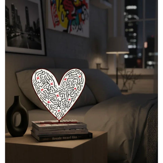 – Lampe LED PopBox Heart Keith Haring Yellowpop
– Lightbox pop art cœur Keith Haring lumineuse
– Lampe design Keith Haring Heart Yellowpop rechargeable