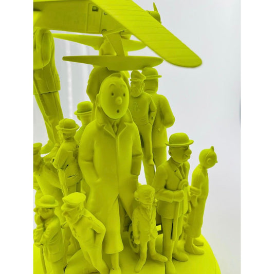 Globe déco Tintin sous cloche avec figurines recyclées – création Mother Lighter