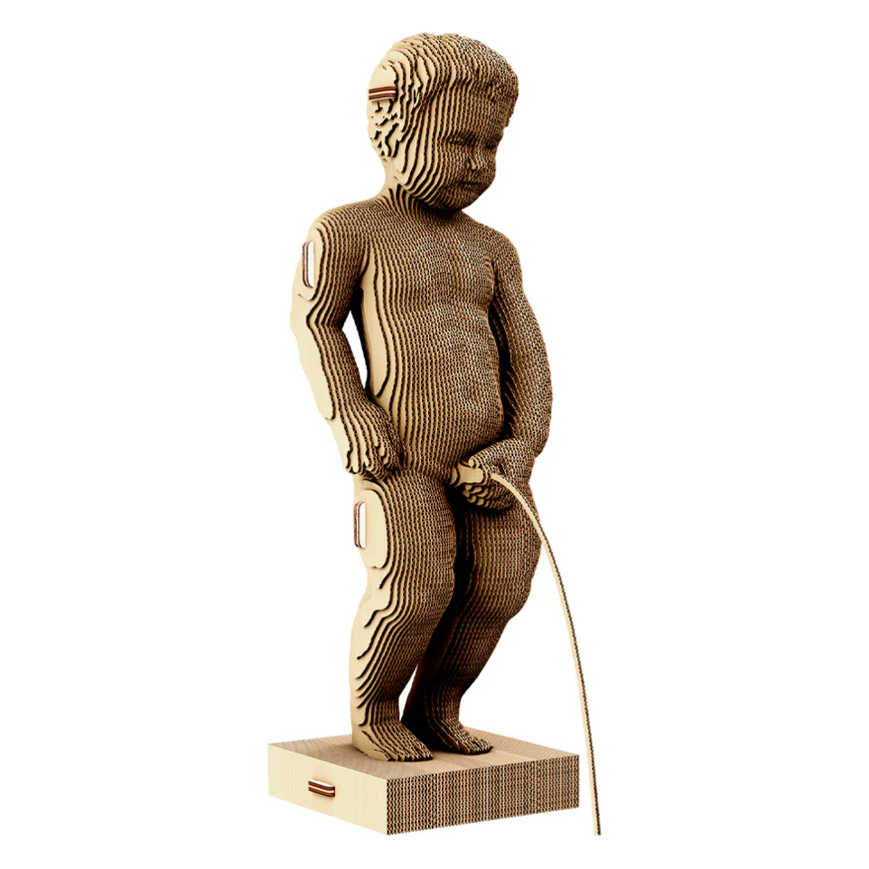 Puzzle 3D Manneken Pis en carton recyclé – Sculpture DIY déco par Cartonic