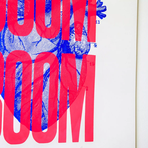 Sérigraphie Boom Boom 30x40cm – Pappus Editions – Impression signée rose fluo et bleu
