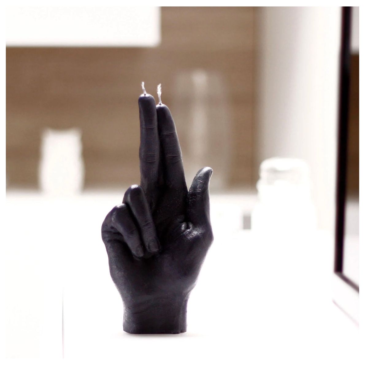 Bougie Candlehand Gun Fingers – Noir - Boutique Ømm