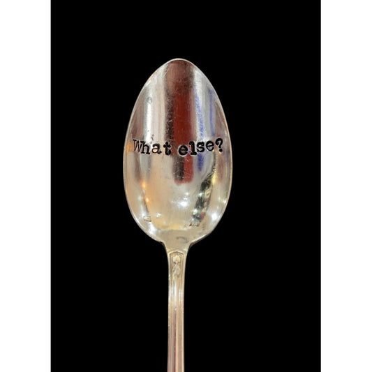 Cuillère vintage gravée – "what else?" - Boutique Ømm