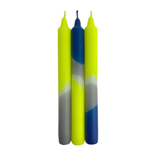 Set de 3 bougies longues fluo en jaune, bleu et gris – Pink Stories