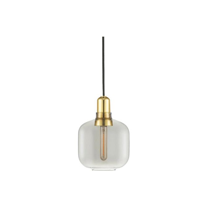 Suspension AMP petite taille en verre fumé et laiton – Normann Copenhagen