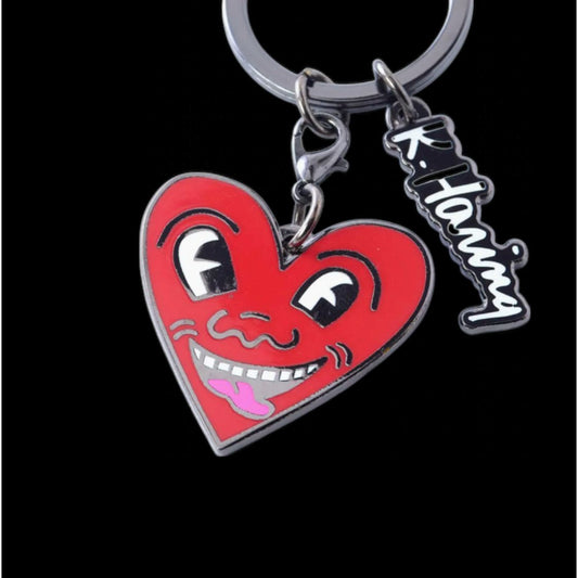 Porte-clés Keith Haring Heart – Édition officielle Pintrill en métal émaillé