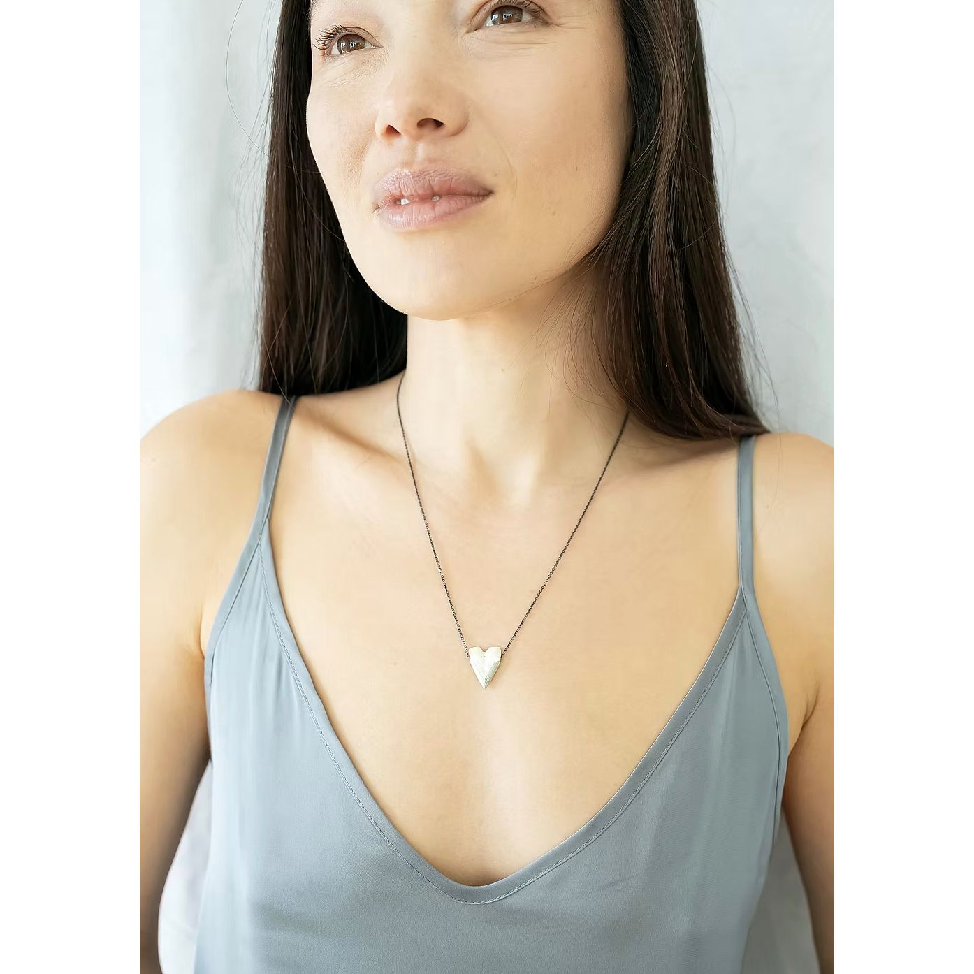Collier Beatriz Favres – cœur en argent massif, taille moyenne