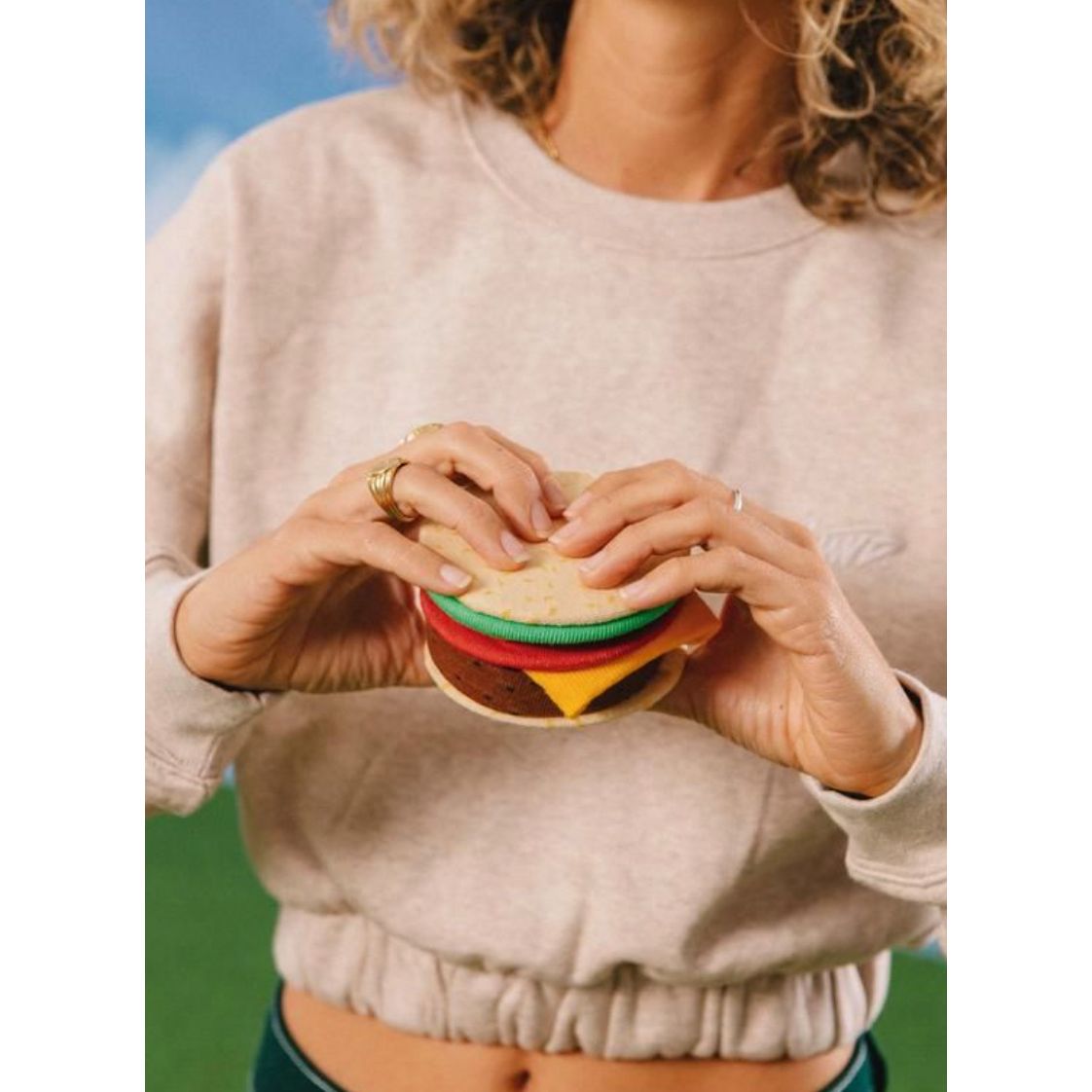 Chaussettes Eat My Socks – modèle Cheeseburger, packaging fast-food