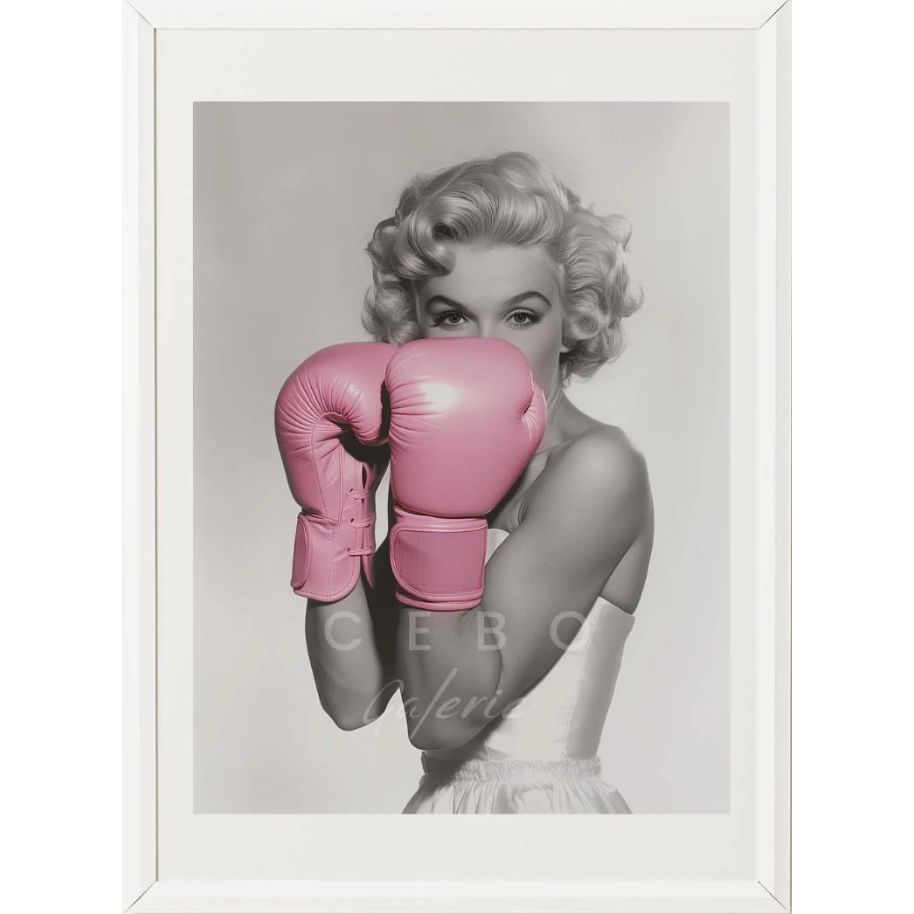 Affiche "Combat de Marilyn" – Cebo Galerie, portrait noir & blanc avec gants de boxe rose