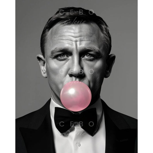 Affiche "Bulle 007" – Cebo Galerie, portrait noir & blanc de James Bond avec bulle rose