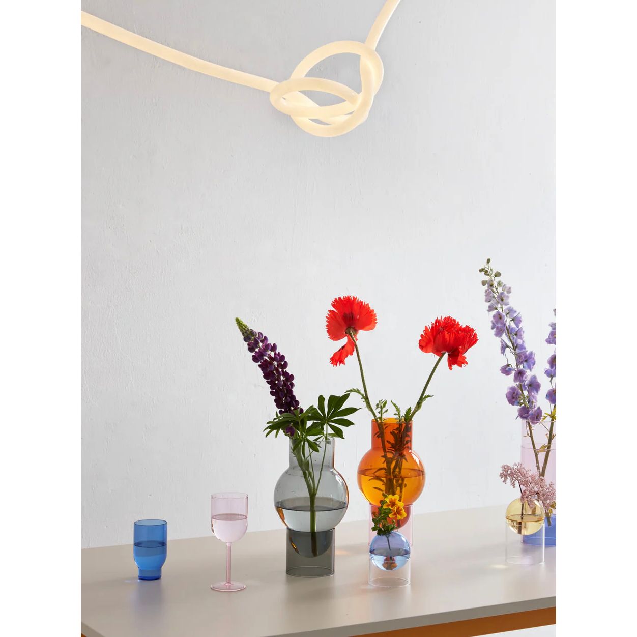 Suspension LED "Flex Mount" Studio About – tube lumineux flexible 4 mètres, design minimaliste scandinave