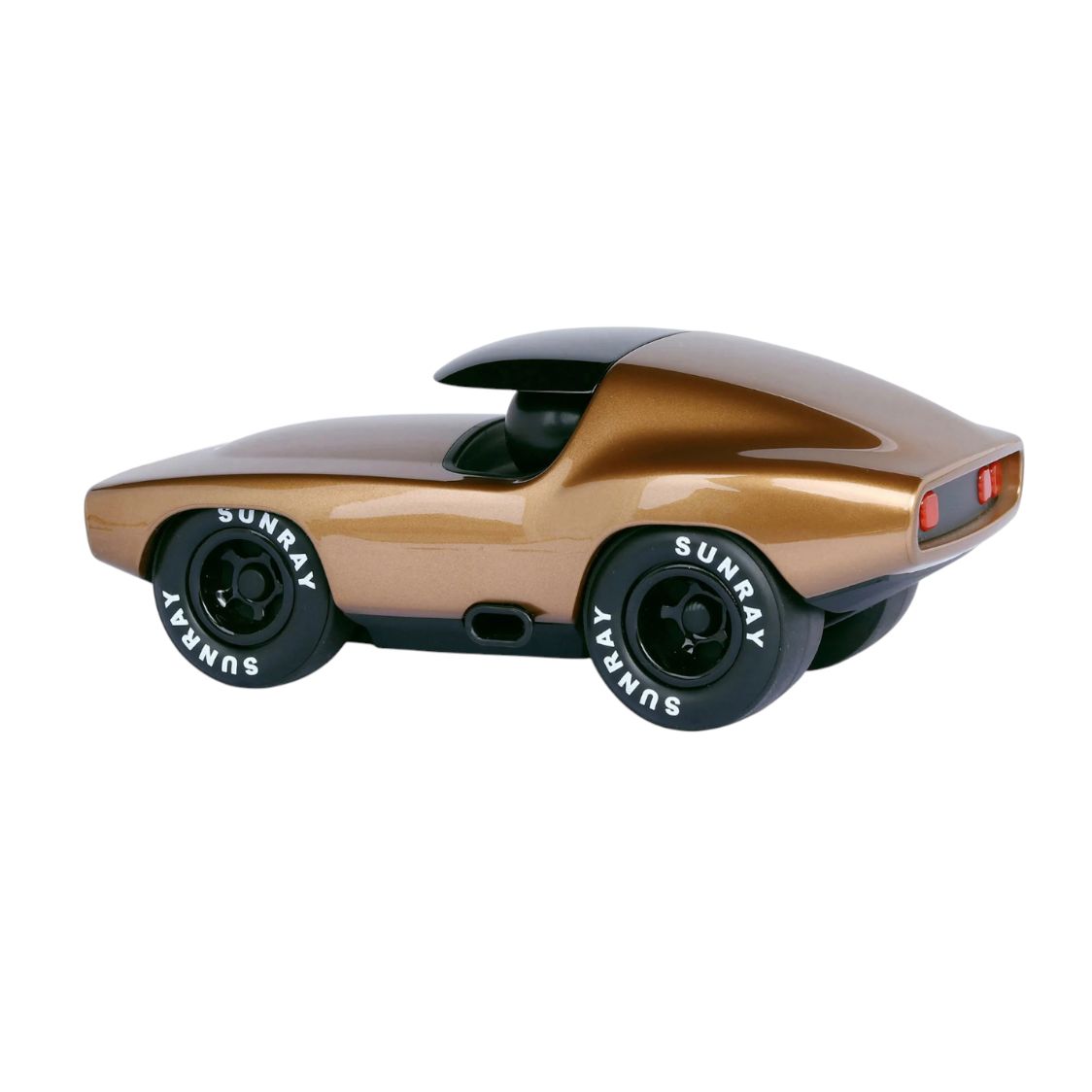 Voiture "Verve Leadbelly Gold" Playforever – miniature design rétro doré métallisé, inspirée des muscle cars vintage américaines.