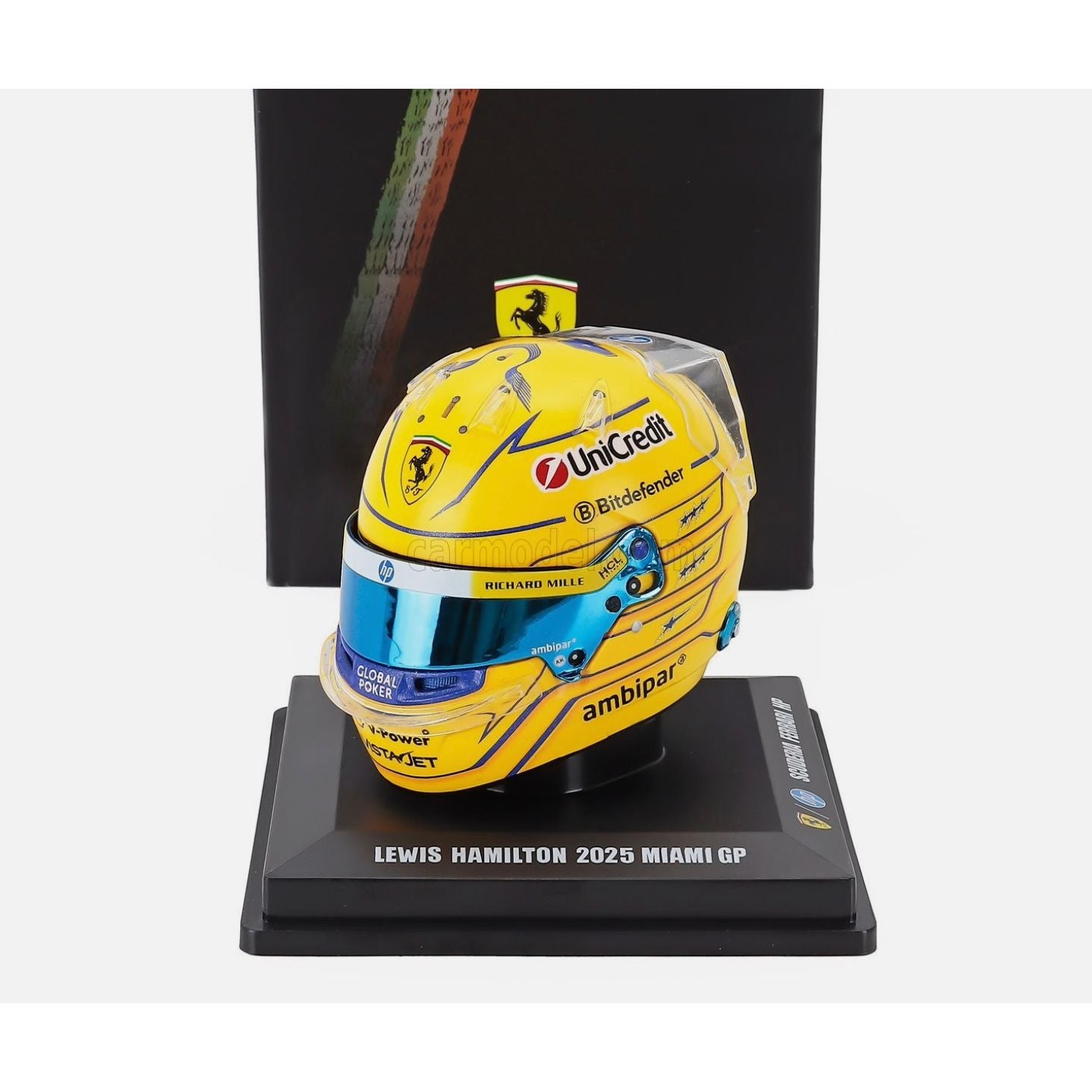 – Mini casque Lewis Hamilton GP Miami 2025 Ferrari F1 modèle collection 1:5 sur socle
– Casque miniature Hamilton jaune Miami 2025 Scuderia Ferrari modèle collector
– Mini helmet Lewis Hamilton Ferrari Formula One GP Miami 2025 échelle 1:5
– Objet déco collection Formule 1 casque Hamilton Miami Grand Prix 2025