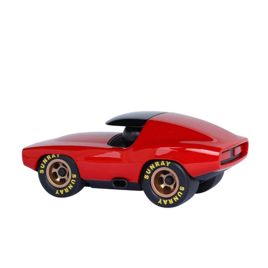 – Voiture Playforever Fastback Vincent rouge jouet design vintage
– Voiture Verve Leadbelly rouge Playforever style muscle car rétro
– Jouet voiture de collection Playforever Fastback Vincent déco