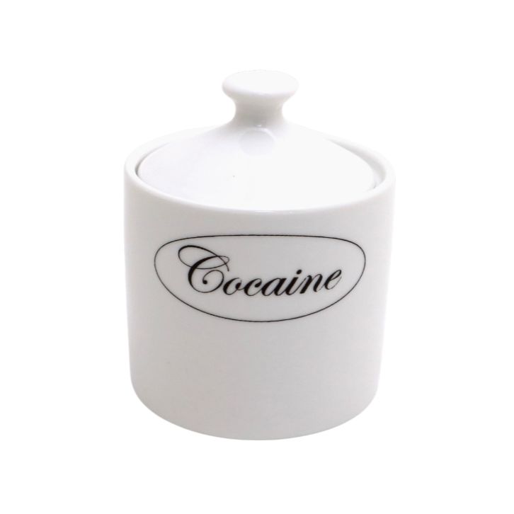 – Sucrier Cocaine Lenny Mud porcelaine fine blanc
– Pot à sucre humoristique Cocaine style apothicaire
– Sucrier blanc porcelaine inscription Cocaine déco décalée