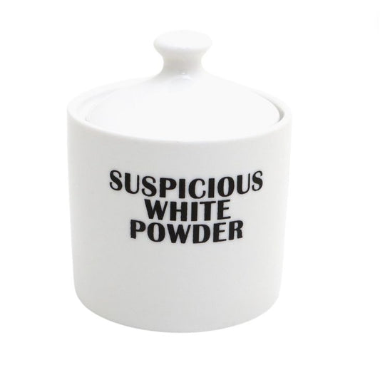 – Sucrier Suspicious White Powder Lenny Mud porcelaine blanc
– Pot à sucre humour noir inscription Suspicious White Powder
– Sucrier blanc minimaliste déco décalée Lenny Mud