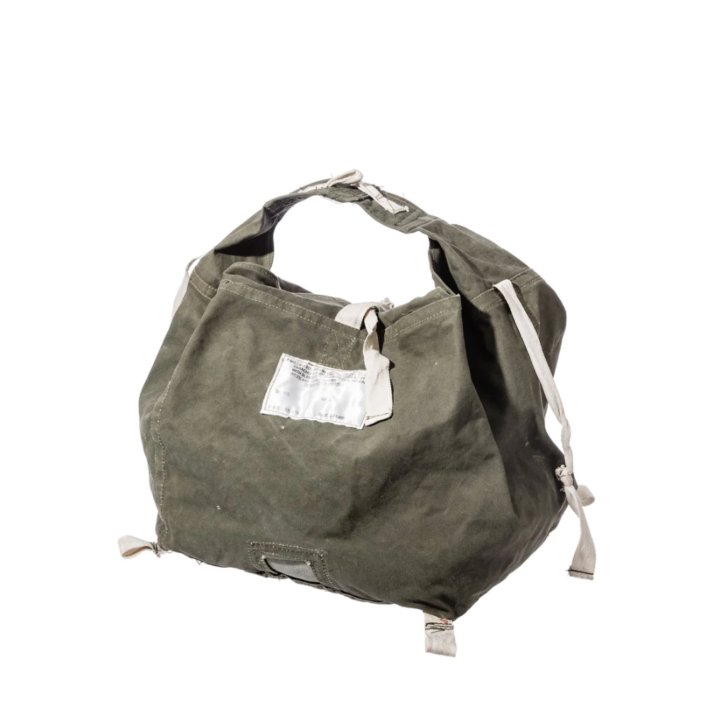 Sac vintage Parachute Square Bag Puebco en toile de parachute militaire recyclée kaki