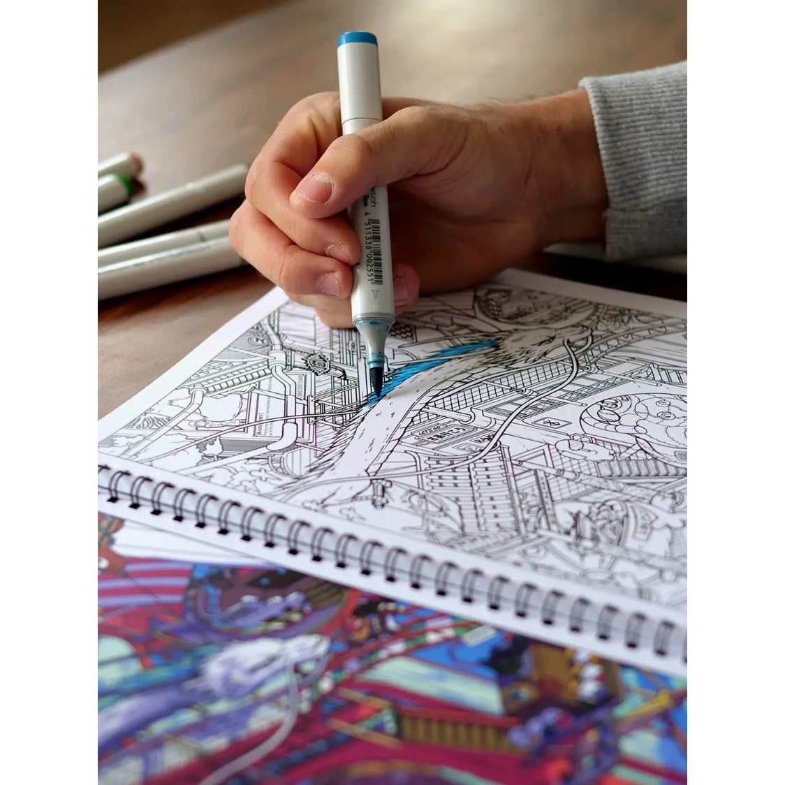 Carnet de coloriages Paiheme Studio bleu avec 30 coloriages de tous niveaux et illustrations inspirées de la culture japonaise