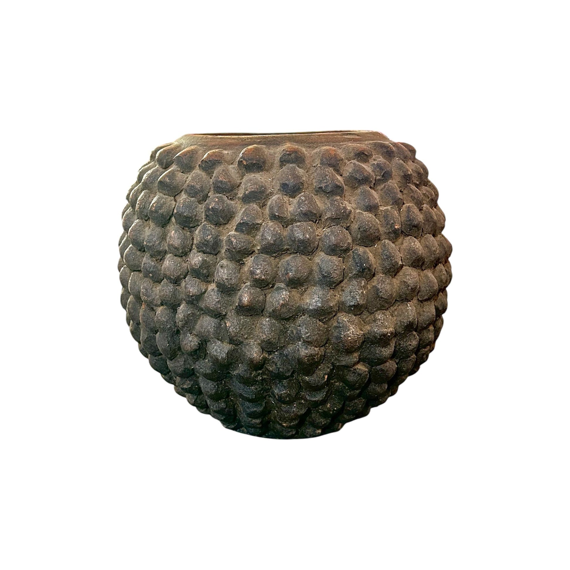 Poterie ancienne du Mali – vase traditionnel en terre cuite à reliefs sculptés