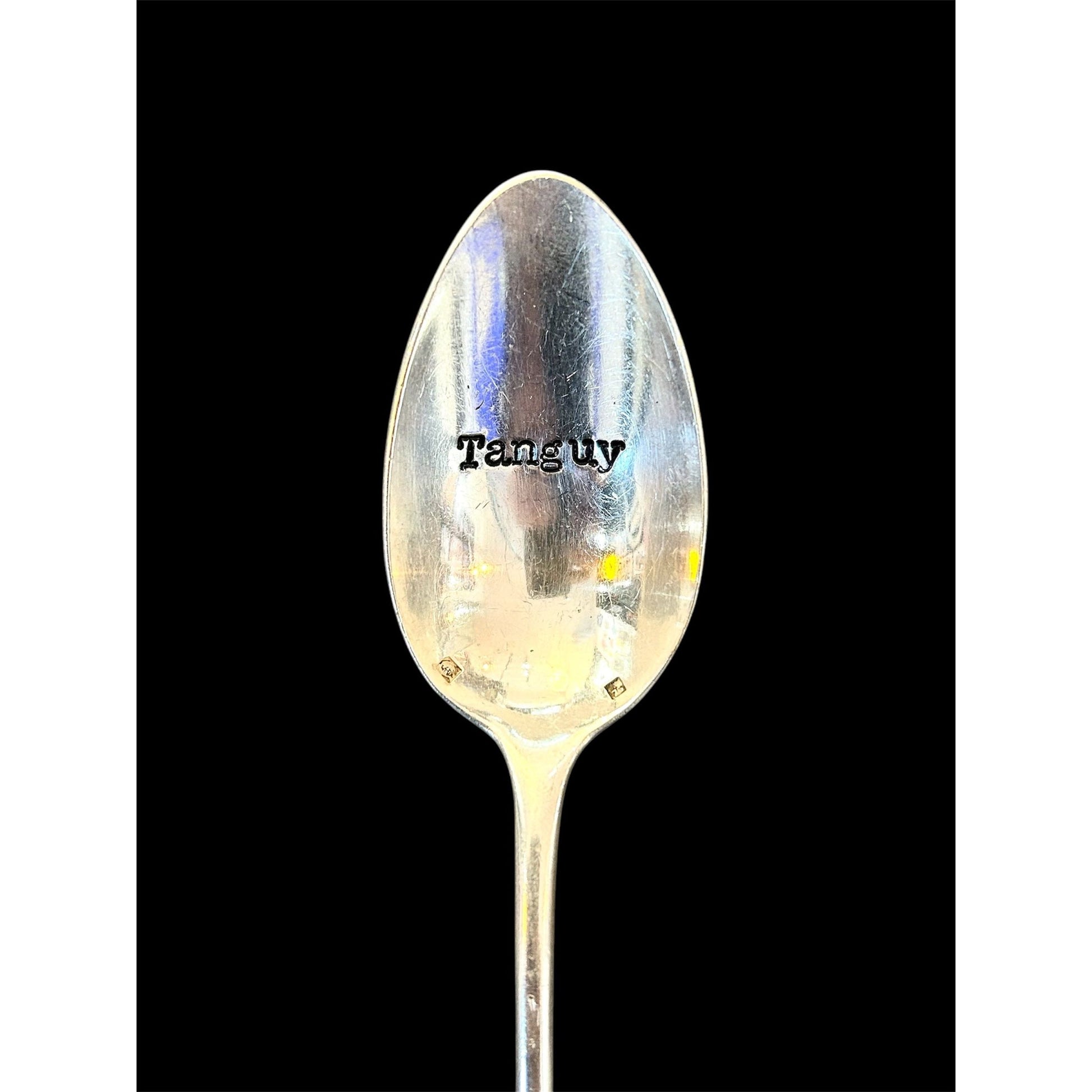 Cuillère vintage gravée Tanguy – métal argenté ancien – objet déco et cadeau décalé