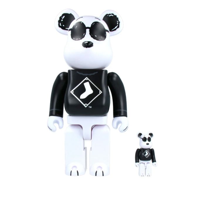 Bearbrick 100% + 400% – MLB x Peanuts – White Sox - Boutique Ømm