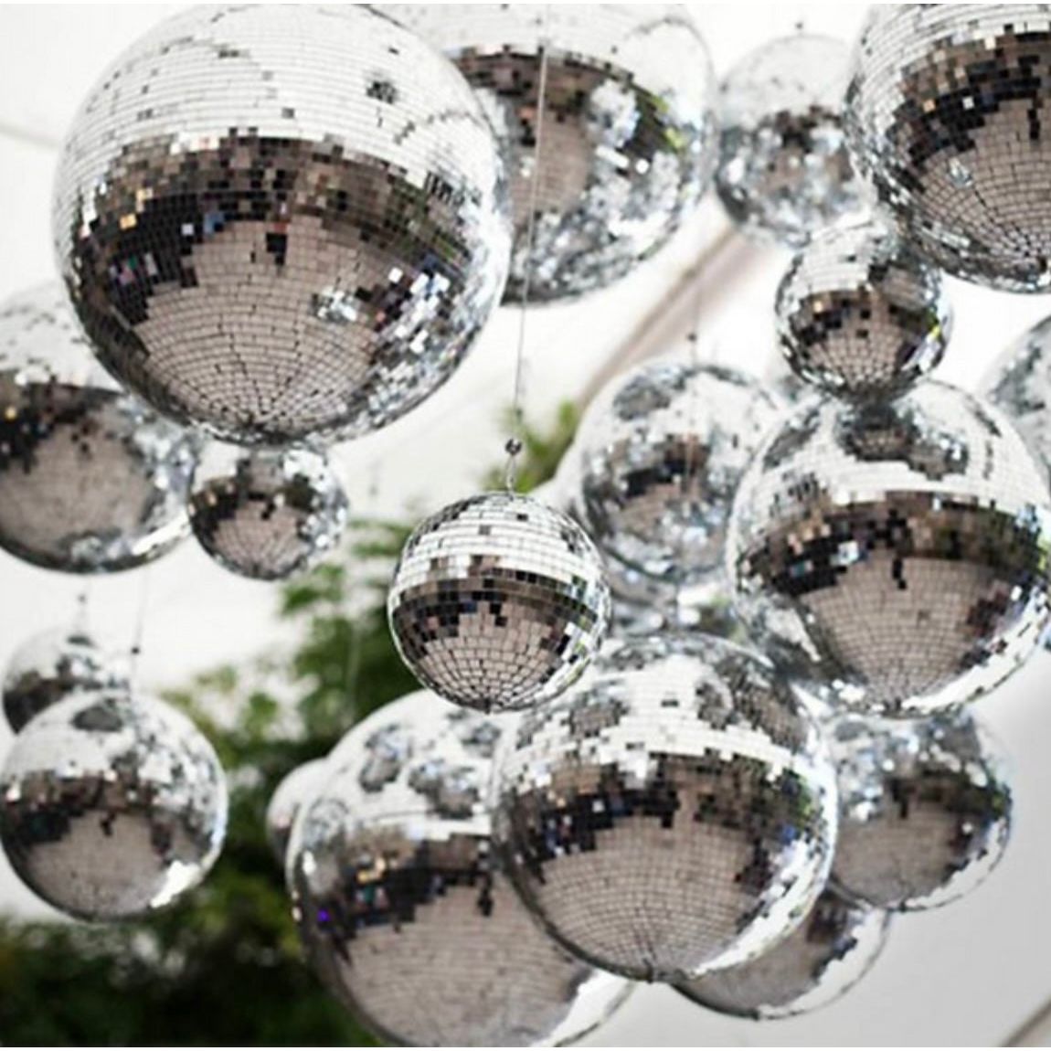Boule disco miroir à facettes brillantes, effet rétro des années 70, à suspendre pour ambiance festive