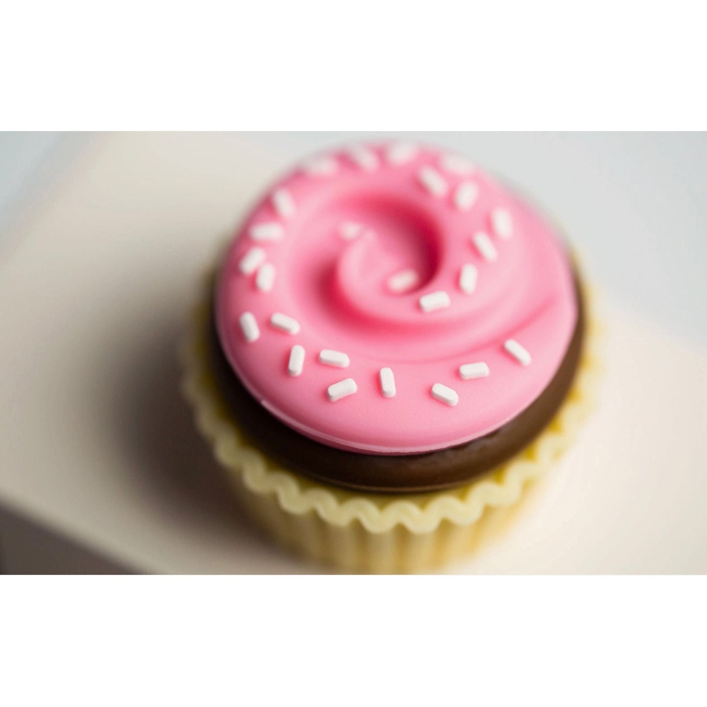 Camion en Bois « Cupcake Van » – Candylab Toys - Boutique Ømm