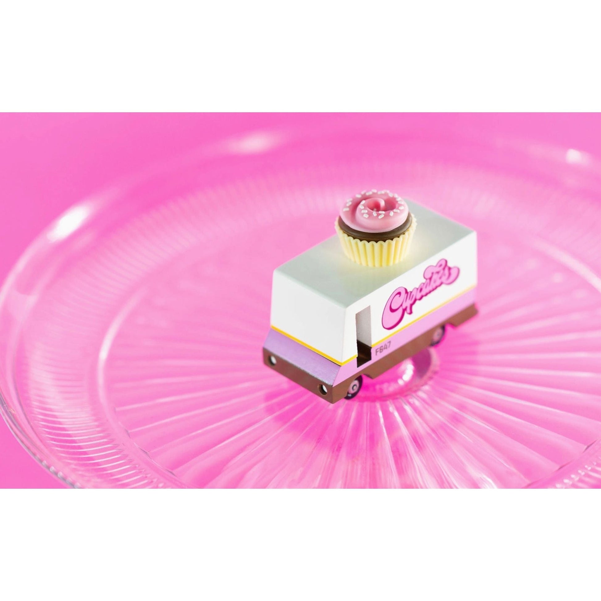 Camion en Bois « Cupcake Van » – Candylab Toys - Boutique Ømm