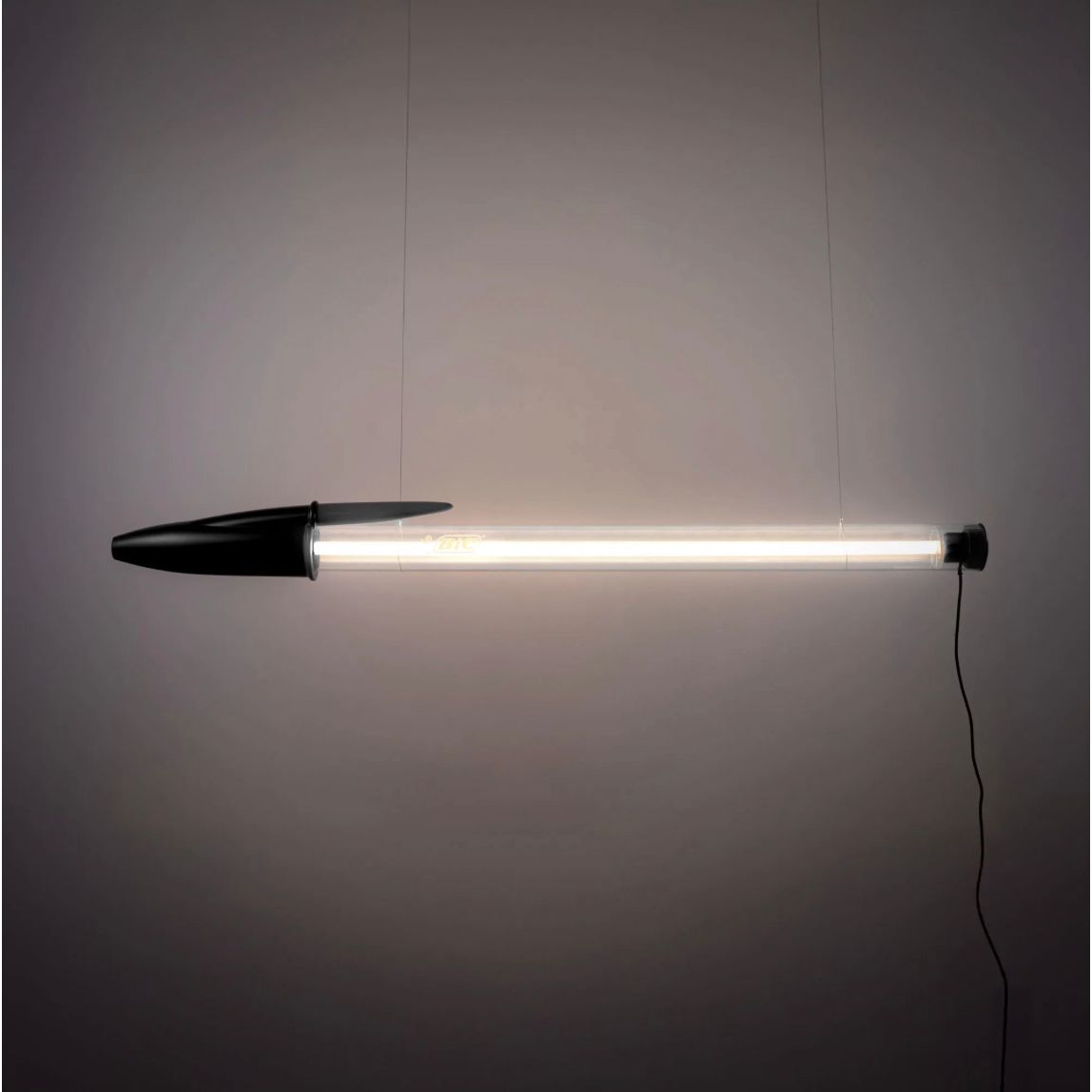Lampe Tube BIC x Seletti - lampe design stylo géant lumineux - Boutique Ømm