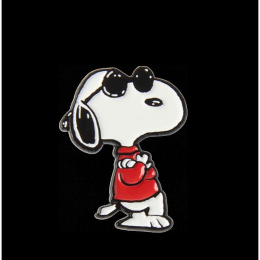 Pins Peanuts "Joe Cool" – Snoopy en émail – Magpie - Boutique Ømm