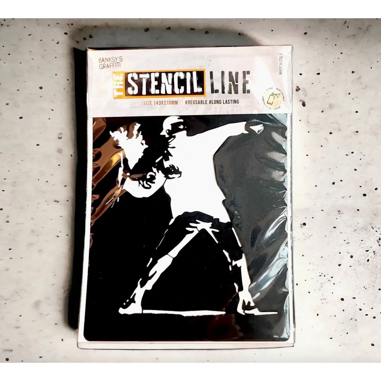 Pochoir Street Art Banksy – Format A4 – Plastique Souple Repositionnable - Boutique Ømm