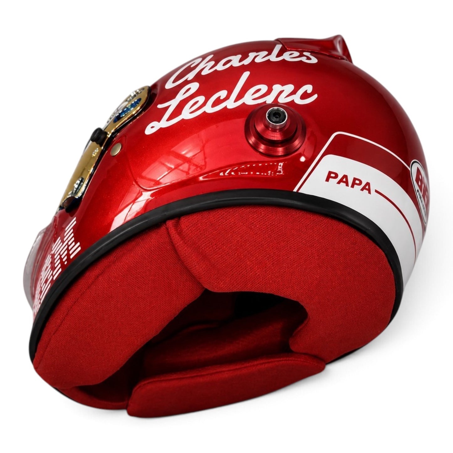Casque Replica Charles Leclerc Monza 2025 Ferrari F1 rouge métallisé vu de profil avec visière Bell originale