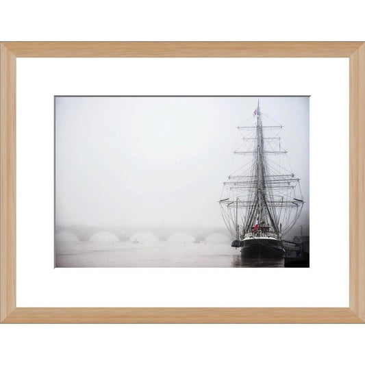 Tirage d’art "Escale" – 20x30 cm – Cadre bois 30x40 cm - Boutique Ømm