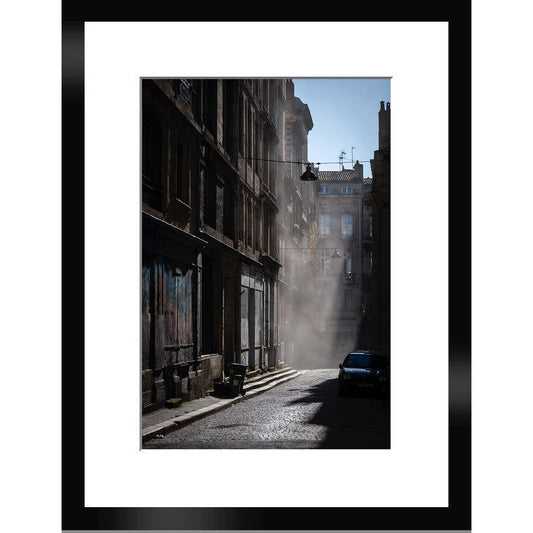 Tirage d’art "Ombres et histoires" – 20x30 cm – Cadre bois 30x40 cm - Boutique Ømm