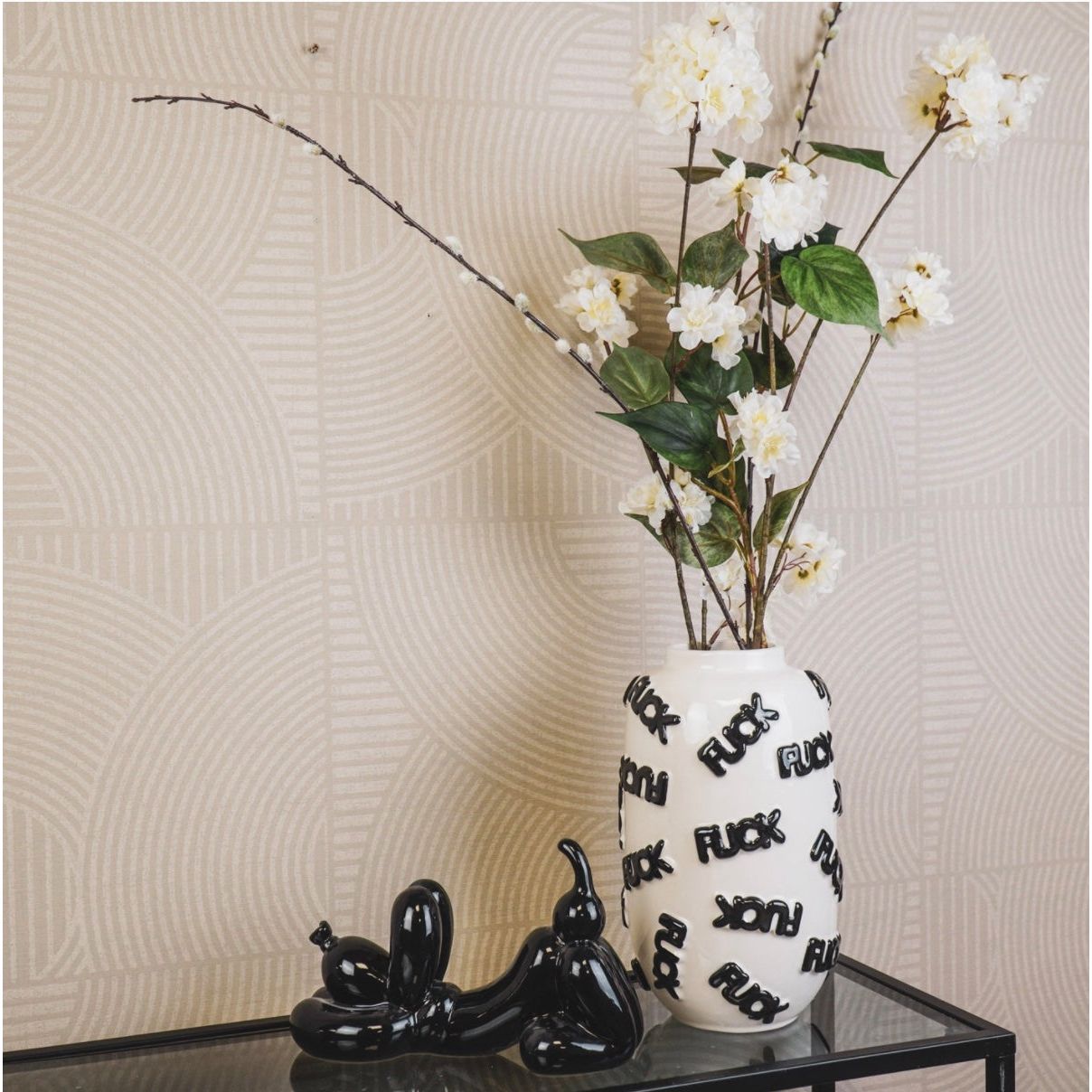 Vase "F*CK" Housevitamin – Céramique Blanche à Motifs Noir en Relief - Boutique Ømm