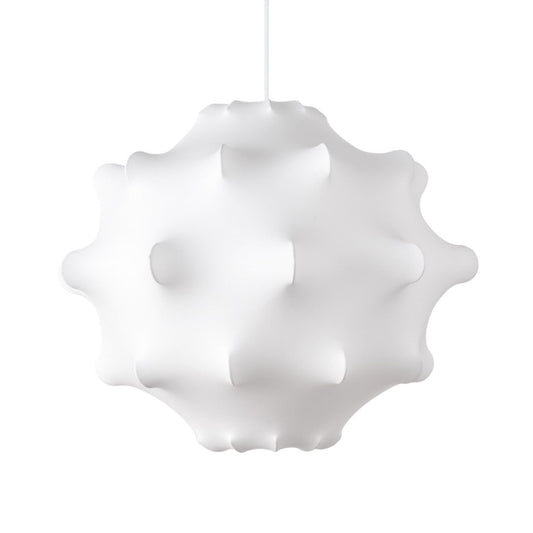 Suspension Stranger en soie blanche au design organique et sculptural